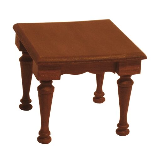 imagen de mesa baja cuadrada en madera de nogal, en miniatura para casa de muñecas, con patas bajas torneadas y faldón ondulado