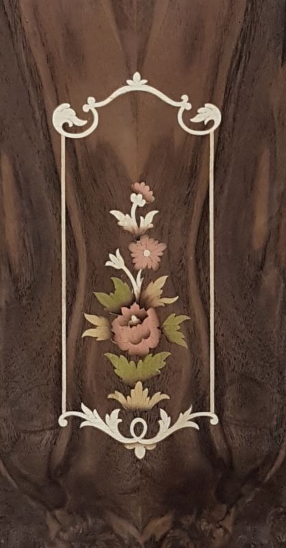 imagen de motivo de marquetería clásica en vertical